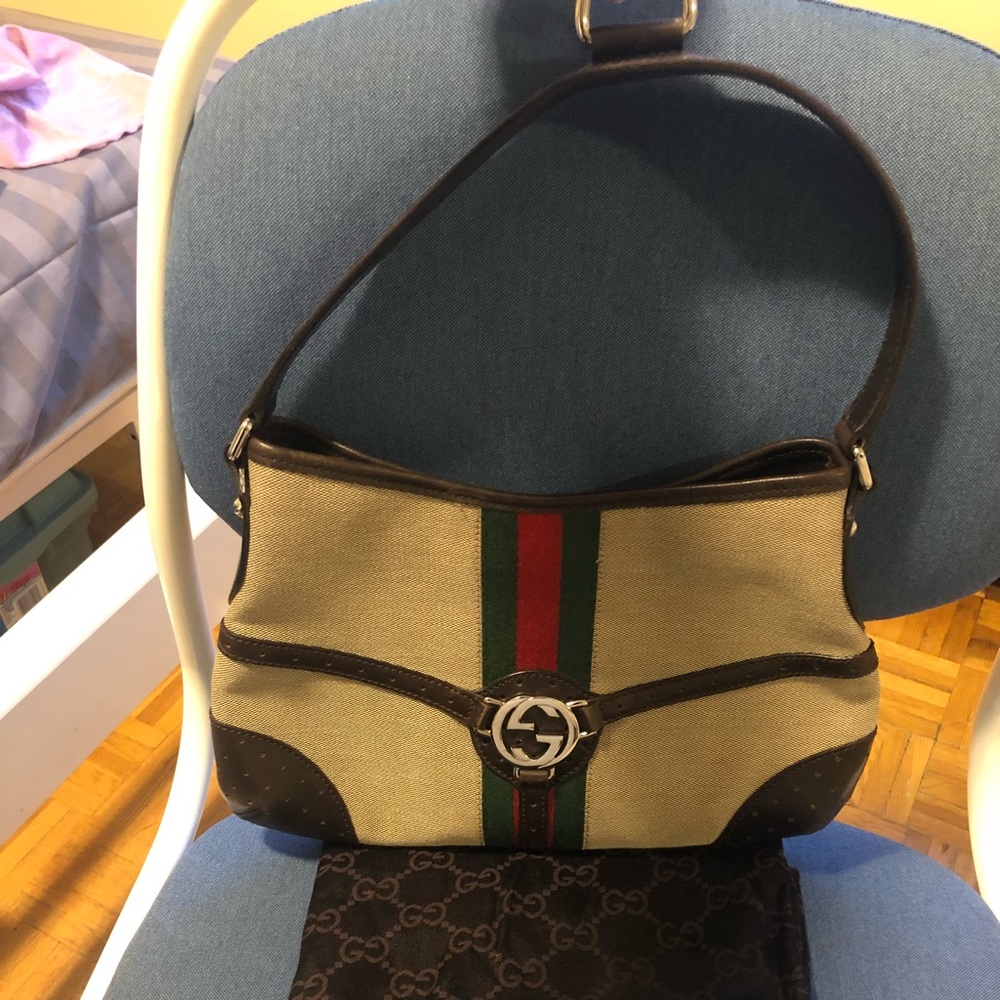 Authentic Gucci shoulder bag